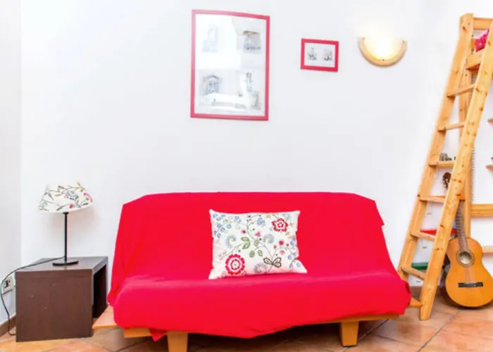 Apartamento Charming Near The Colosseum In Rome, 45 M² With Balcony