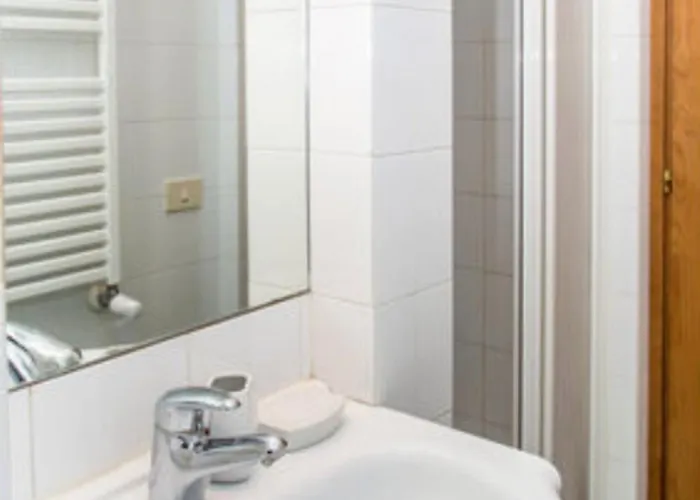 Charming Near The Colosseum In Rome, 45 M² With Balcony Apartamento *