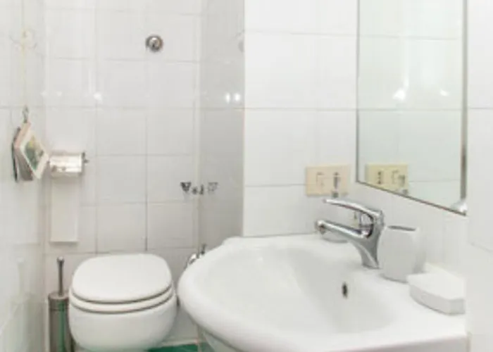 Apartamento Charming Near The Colosseum In Rome, 45 M² With Balcony *