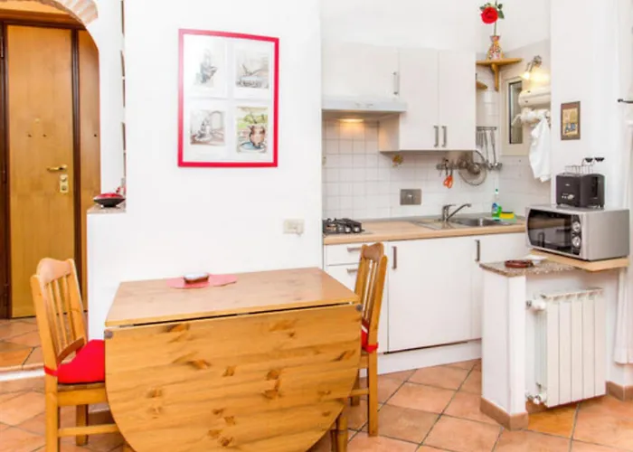 Charming Near The Colosseum In Rome, 45 M² With Balcony Apartamento